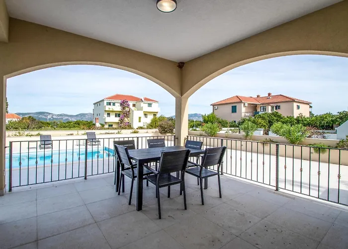 Holiday home Awesome In